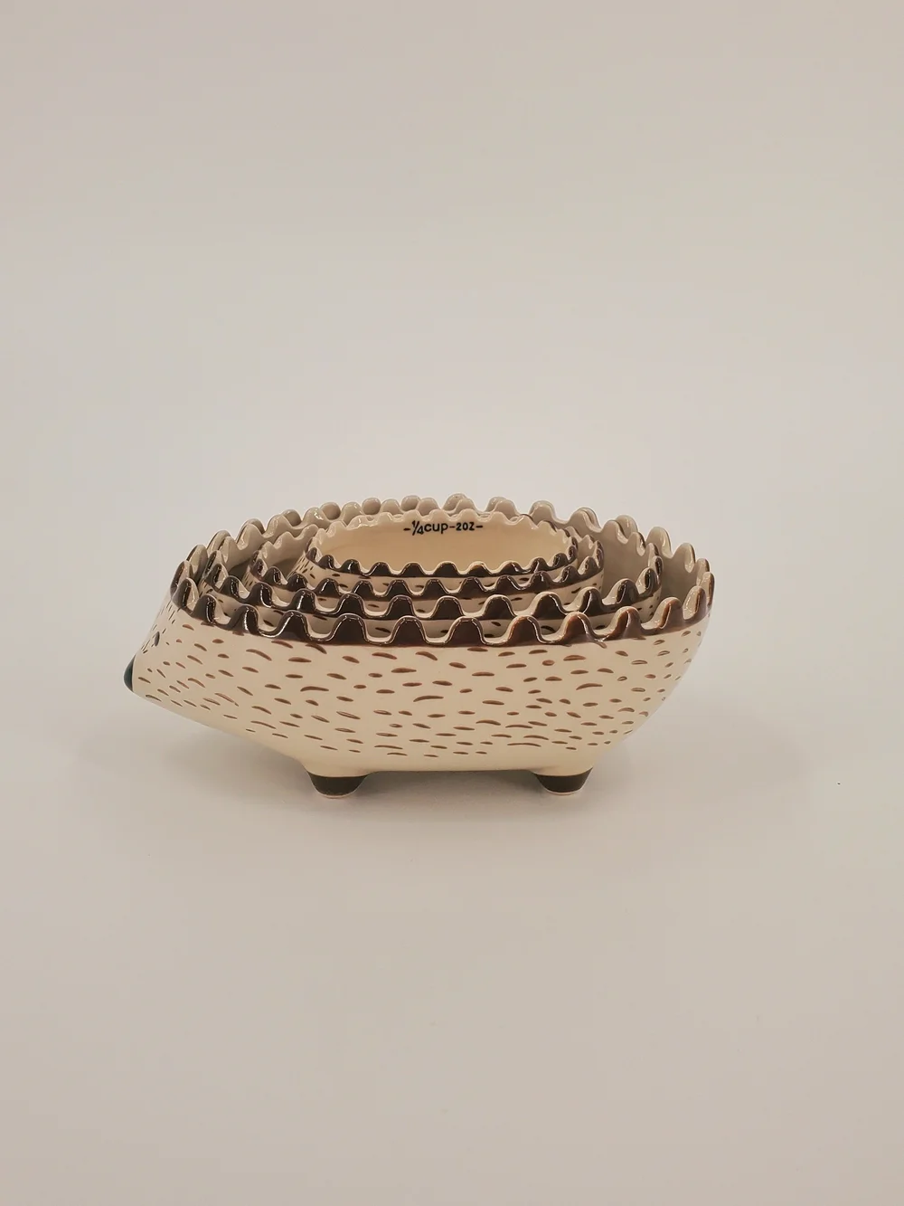 Hedgehog Measuring Cups Set Of 4 Ceramic Nesting Bowls NEW!